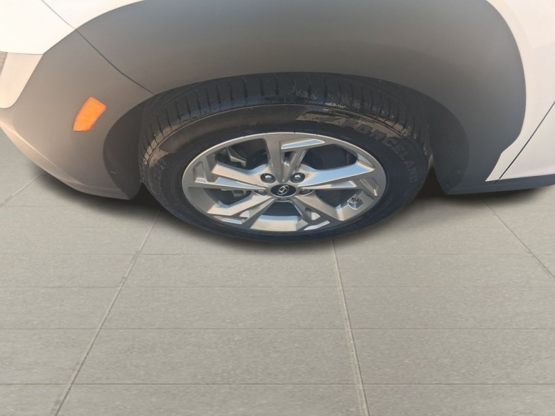 2023 Hyundai Kona SEL - Photo 10