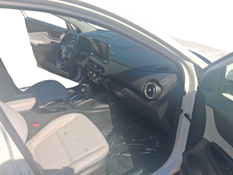 2023 Hyundai Kona SEL - Photo 17