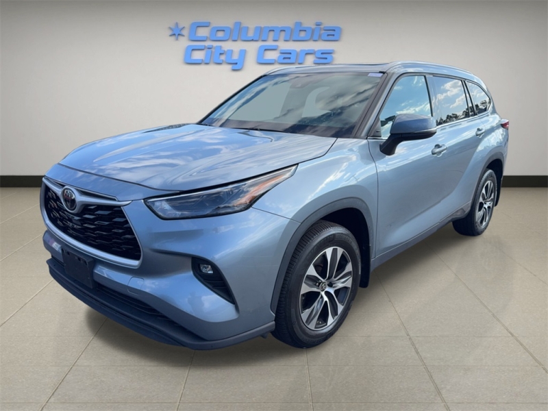 2022 Toyota Highlander XLE's photo