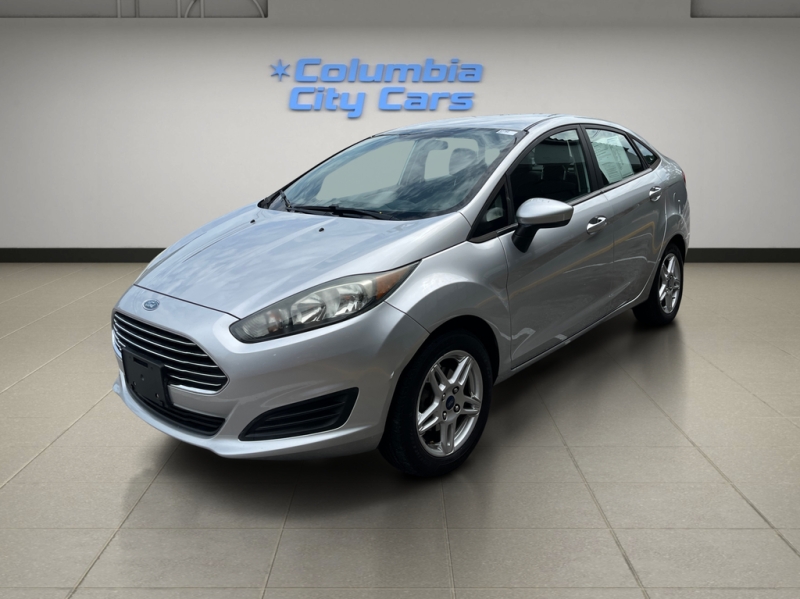 2017 Ford Fiesta SE Sedan's photo