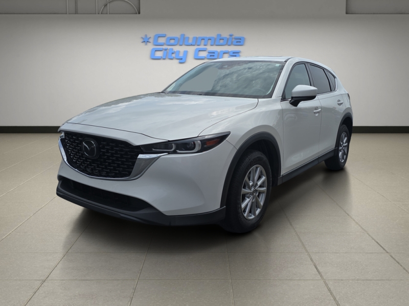 2023 Mazda CX-5 S Preferred package Auto AWD's photo