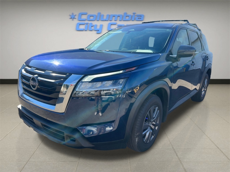 2022 Nissan Pathfinder SV's photo