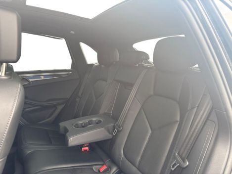 2022 Porsche Macan