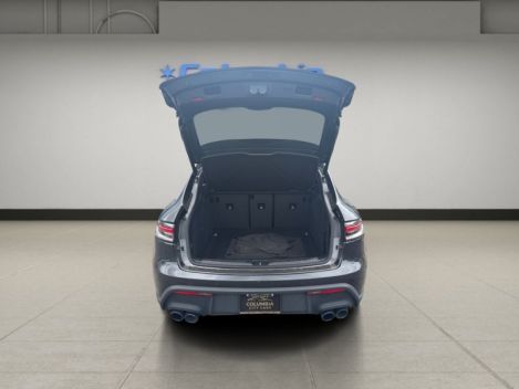 2022 Porsche Macan